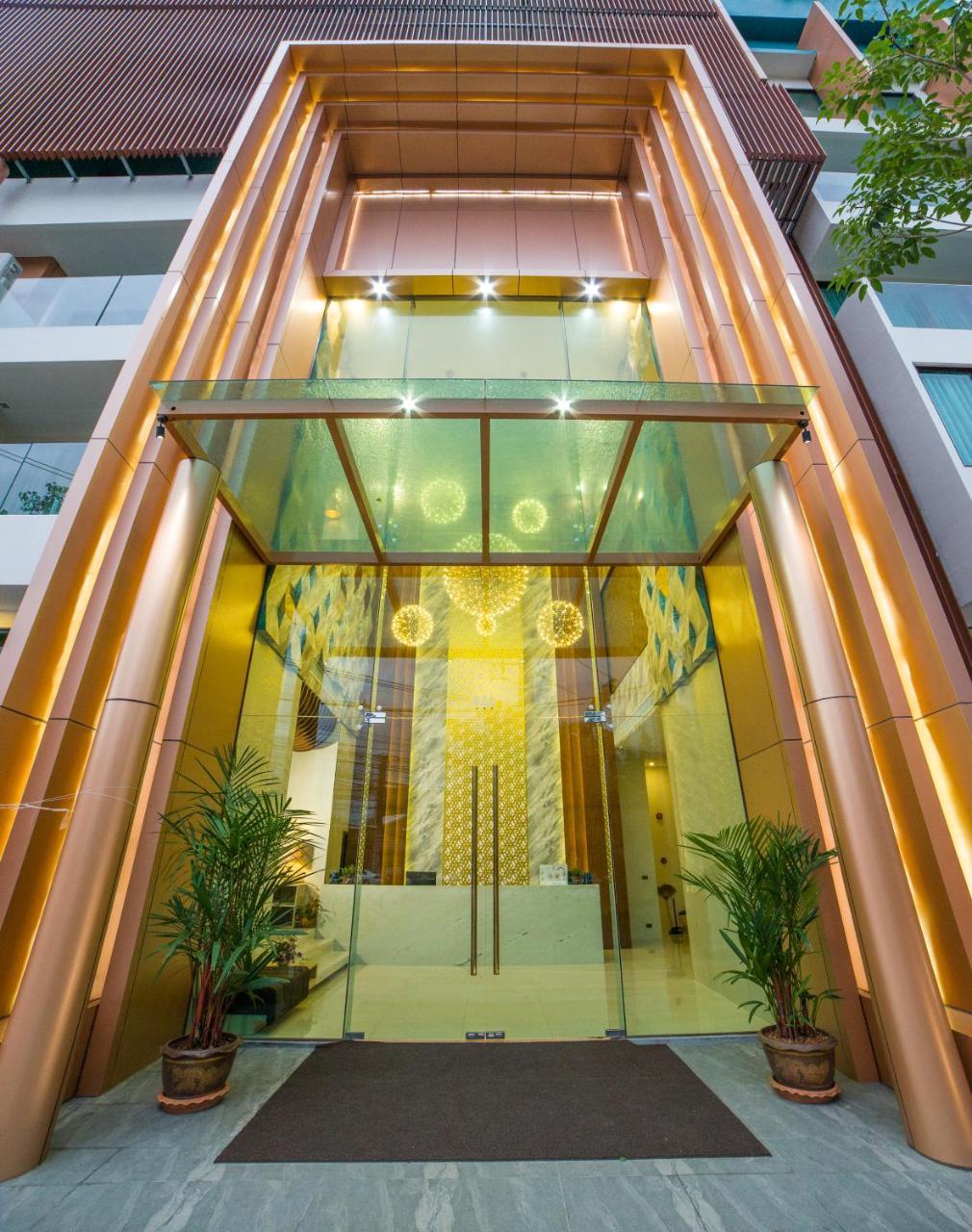 Oceana Resort Phuket Kamala Beach Exterior photo